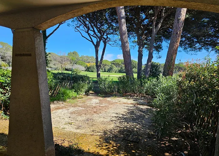 Golf De Valescure Avec Jardin Apartment *